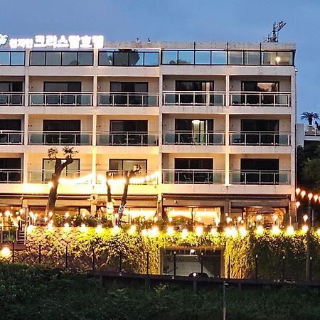 Cheonjiyeon Crystal Hotel Seogwipo Ngoại thất bức ảnh